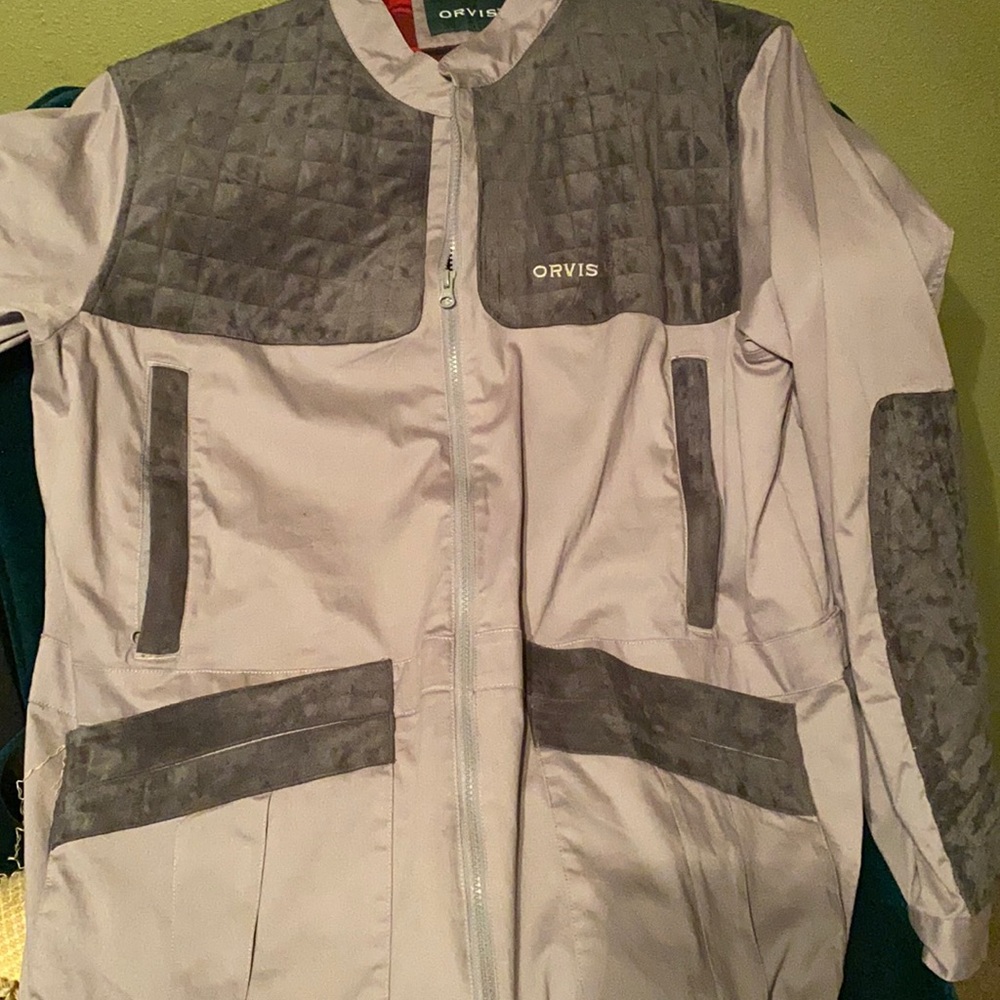 Men’s shooting/hunting jacket.